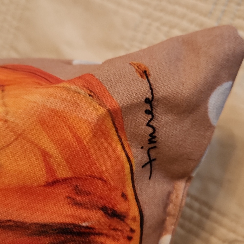 Decorative Seasonal Pillow - Timree - Picture 8 of 9